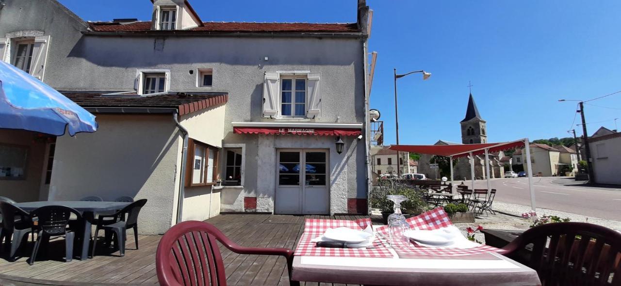 Hotel Le Marmagne Esterno foto